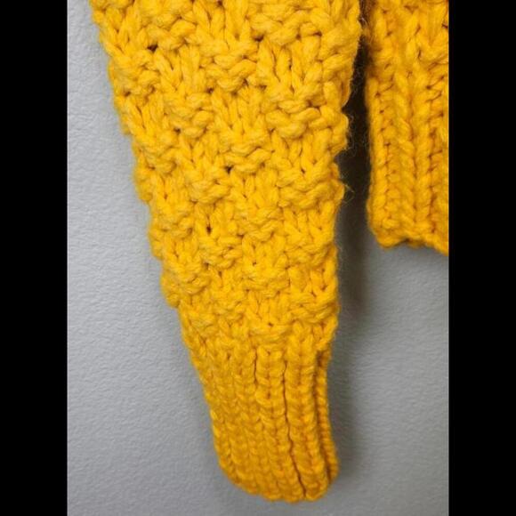 Lucky Brand Women's Cropped Knit Wool Sweater - Bright Yellow Size Medium - Picture 4 of 9